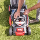 Kép 4/7 - AL-KO 512 Li VS-W Premium akkumulátoros fűnyíró (2db akku+töltő 36V)