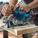 Kép 4/8 - Bosch GKS 185-LI akkus körfűrész, 18V, 165mm (akku és töltő nélkül)