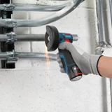 Kép 3/4 - Bosch GWS 12V-76 akkus sarokcsiszoló kofferben, 12V, 76mm (2db 3Ah akkuval és töltővel)