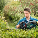 Kép 5/7 - Bosch UniversalHedgeCut 18V-50 akkus sövényvágó, 18V, 50cm (2.5Ah akku és töltő)
