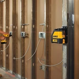 Kép 5/5 - DeWalt DW088K önbeálló vonallézer, 10m (3db AA elemmel)
