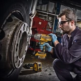 Kép 6/8 - DeWalt DCF899P2 akkus ütvecsavarozó, 18V, 950Nm (2db 5.0Ah akkuval és töltővel)