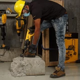 Kép 8/9 - DeWalt DCH133N XR akkus fúrókalapács, SDS-Plus, 18V, 2.6J (akku és töltő nélkül)