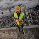 Kép 4/5 - DeWalt DCH733X2 XR akkus fúrókalapács, SDS-Max, 54V, 13.3J (2db 9.0Ah akkuval és töltővel)