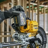 Kép 3/4 - DeWalt DCS727N XR Flexvolt akkus gérvágó, 54V, 250mm (akku és töltő nélkül)