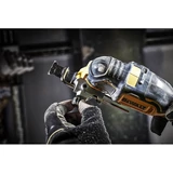 Kép 3/7 - DeWalt DCS355N XR akkus multivágó szett, 18V (akku és töltő nélkül)
