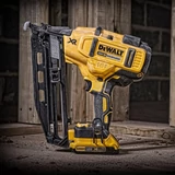 Kép 3/4 - DeWalt DCN660D2 XR akkus szögbelövő, 18V, 32-63mm (2db 2.0Ah akkuval és töltővel)