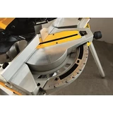 Kép 5/7 - DeWalt D27113 felsőasztalos gérfűrész, 1.6kW, 305mm