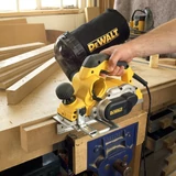 Kép 5/6 - DeWalt D26500K kézi gyalu, 1kW, 4mm