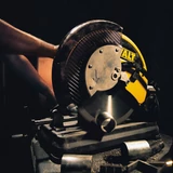 Kép 4/5 - DeWalt DW872 gyorsdaraboló, 2.2kW, 355mm