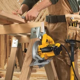 Kép 6/6 - DeWalt DWE575K körfűrész, 1.6kW, 190mm