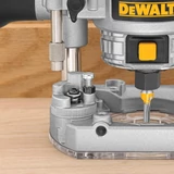 Kép 3/4 - DeWalt D26203 felsőmarógép, 900W, 6-8mm