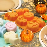 Kép 2/4 - Family Halloween szilikon sütőforma, 23x17x3cm