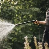 Kép 5/5 - Fiskars Comfort öntözőrúd, 2 funkciós, elülső vezérlés, 64cm