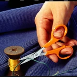 Kép 2/2 - Fiskars Classic kézimunka-olló, 10cm