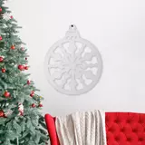 Kép 2/2 - Karácsonyi dekor gömbdísz, fehér-arany, 36,5x44cm