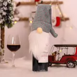Kép 2/3 - Family karácsonyi italos üveg dekor, 3D manó, poliészter, 50x10cm