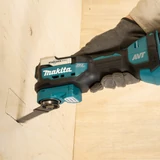 Kép 8/8 - Makita DTM52 akkus multigép, 18V, kofferban, készlettel (2db 5Ah akkuval és töltővel)