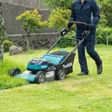 Kép 14/15 - Makita LM004JB101 akkus önjáró fűnyíró 64Vmax Li-ion, 53cm