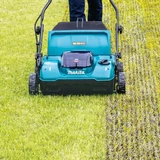 Kép 17/18 - Makita UV001GM201 akkus gyepszellőztető, 40Vmax XGT Li-Ion, 1700W, 38cm, 2x4.0Ah