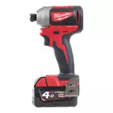 Kép 2/4 - Milwaukee M18 CBLID-402C akkus ütvecsavarozó 1/4", 2x4.0 Ah akkuval és töltővel