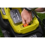 Kép 2/4 - Ryobi RY18LMH37A-250 ONE+ elektromos fűnyíró, 37cm, 18V (akkuval és töltővel)
