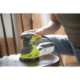Kép 2/2 - Ryobi ROS300A 300 W rezgőcsiszoló 20 db csiszolópapírral