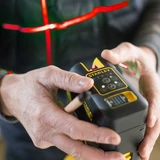 Kép 7/8 - Stanley FMHT1-77414 Fatmax Keresztlézer + 2 pontos pontlézer - vörös