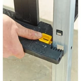 Kép 9/12 - Stanley FatMax szerszámos láda fellépővel, 25"