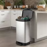 Kép 2/3 - Curver Deco-bin pedálos szemétgyűjtő, ezüst, 2x23 l