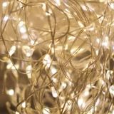 Kép 2/3 - Tündérfény dekorfüzér, meleg fehér, elemes, réz kábel, 50LED, 5m