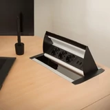 Kép 2/4 - Delight rejtett 3-as elosztó, felnyíló, 2db USB, kábelvezető, ezüst