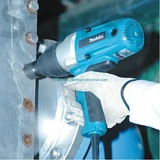 Kép 3/3 - Makita TW0200 Ütvecsavarozógép 380W / 200Nm