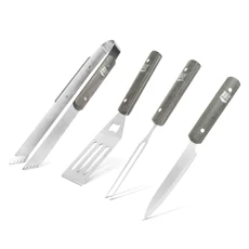 Grillező eszköz szett fa nyéllel táskában, 4 részes Grillező eszköz szett fa nyéllel táskában, 4 részes