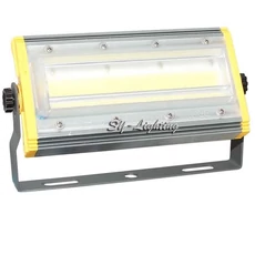 Nagy fényerejű LED reflektor 50W kültéri megvilágításra