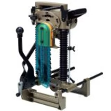 Makita 7104L Láncmaró 1140 W