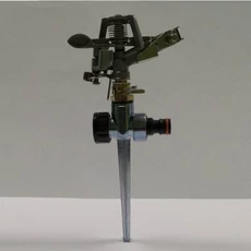 Rézfejes szakaszos locsoló leszúróval, 1/2&quot;