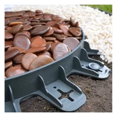 Hajlítható ágyásszegély, műanyag, fekete, 80x4.5cm Hajlítható ágyásszegély, műanyag, fekete, 80x4.5cm