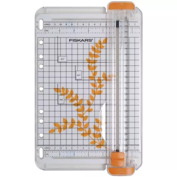 Fiskars vágóasztal A5, 22cm