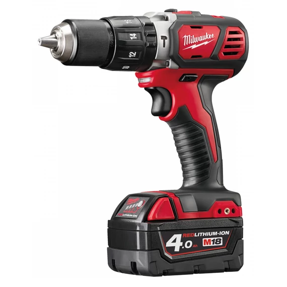 Milwaukee M18 BPD-403C akkus ütvefúró-csavarozó 3x4.0Ah akkuval és töltővel